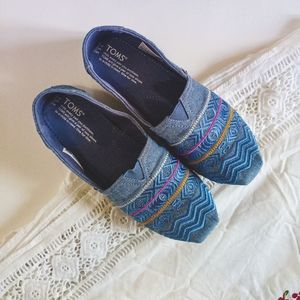 TOMS Boho Print Canvas Shoes